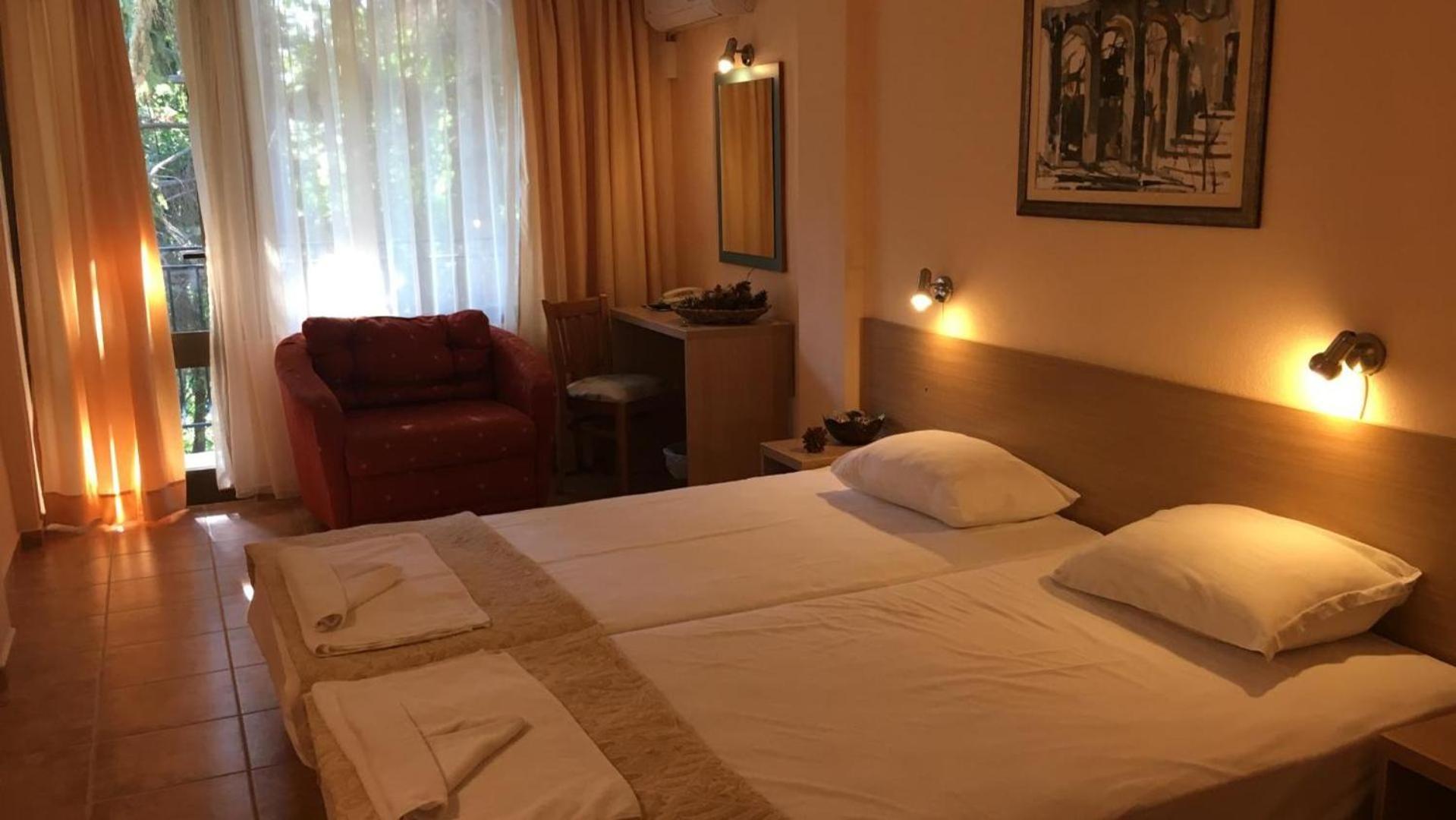 Park Hotel Briz Golden Sands Eksteriør billede